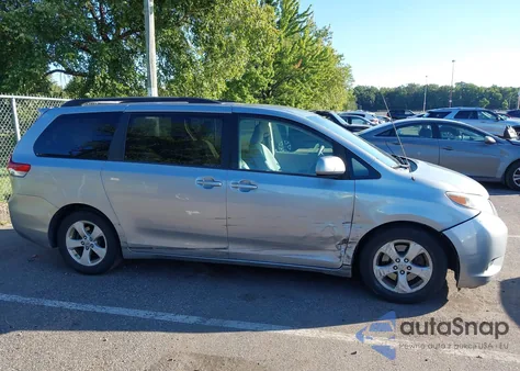 2011 Toyota Sienna Le V6 from USA, damaged, VIN 5TDKK3DC2BS090700